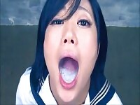 Cum lovin&#039; Japanese schoolgirl